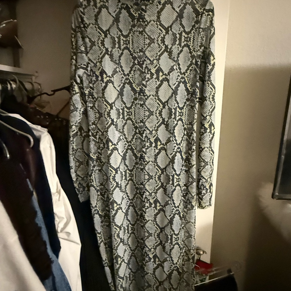 Reptile Patterned Pet Blanket
